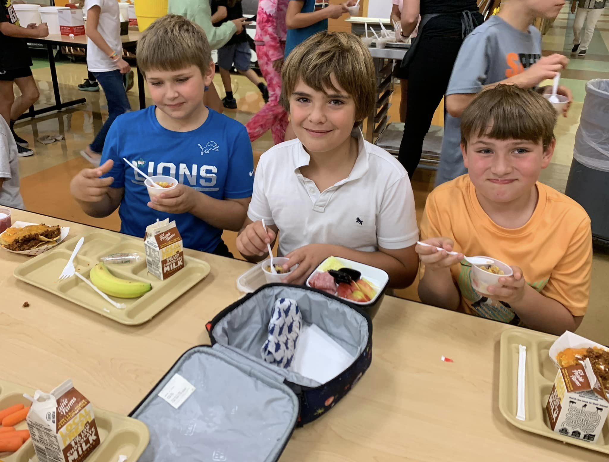 Students at Long Lake try quinoa salad.