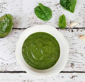 Spinach pesto in a bowl